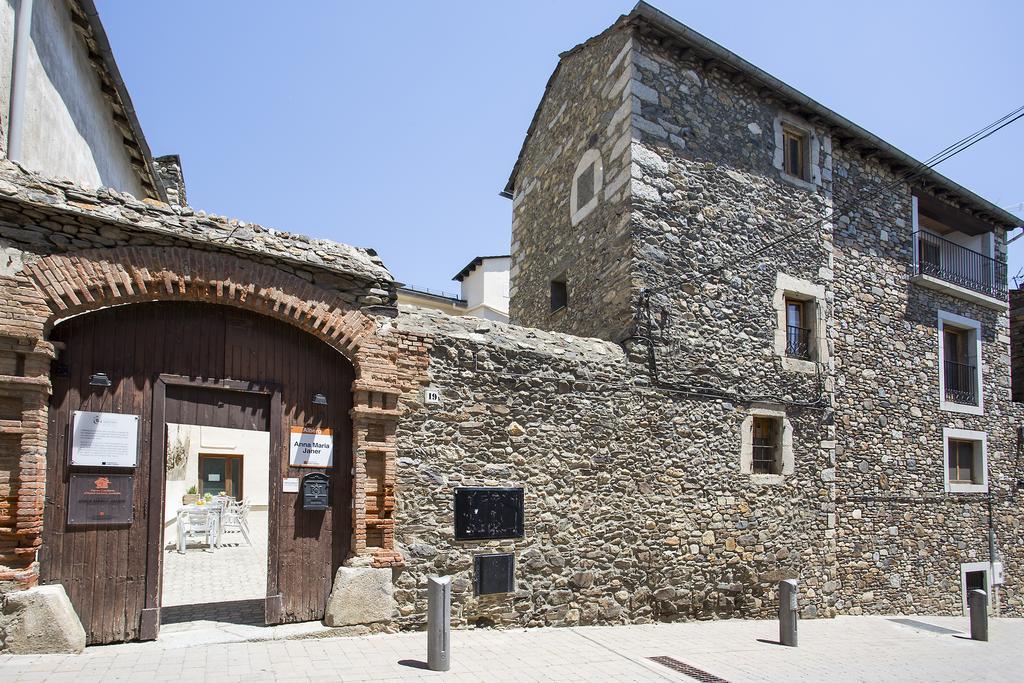 Alberg Anna Maria Janer Llivia Exterior photo